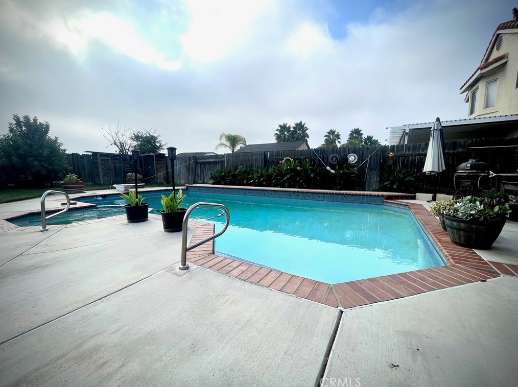 186 S Massachusetts St, Lake Elsinore, CA 92530