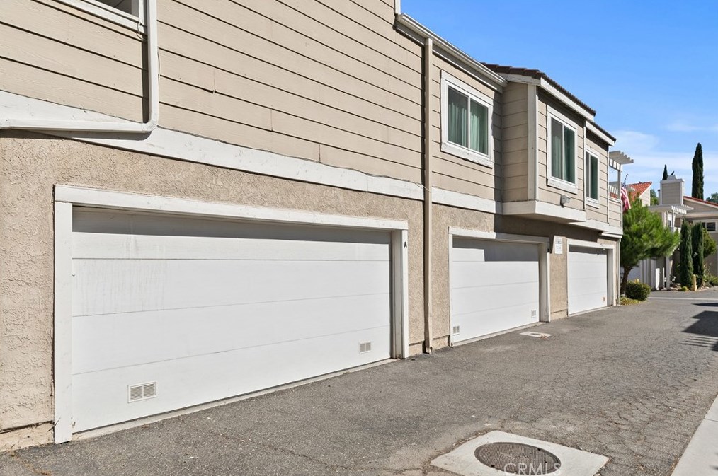 31321 The Old Rd #a, Santa Clarita, CA 91384