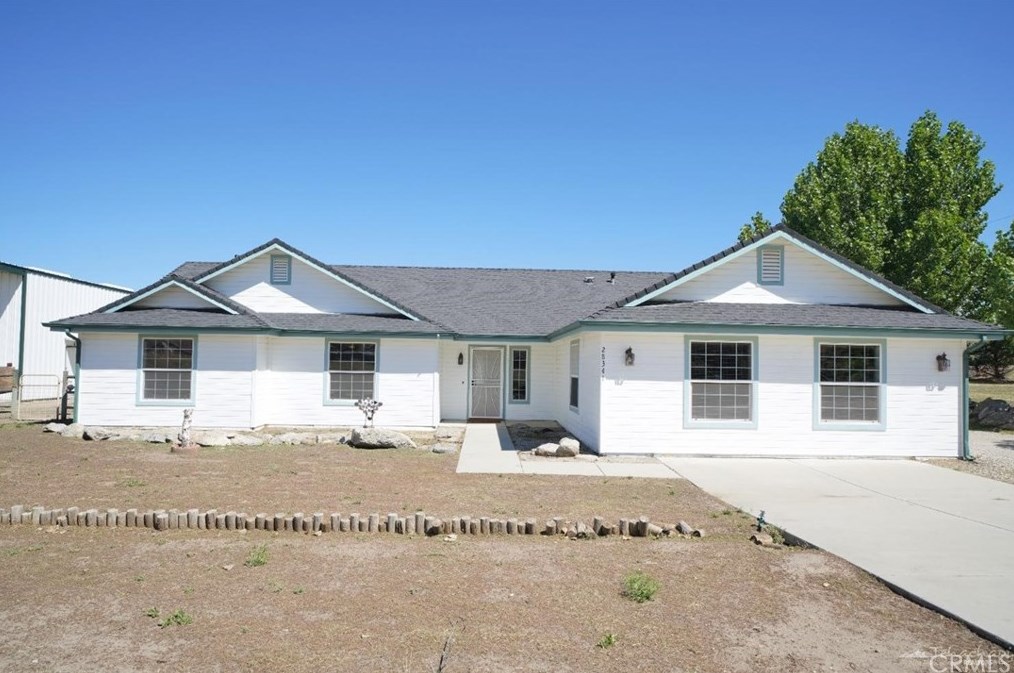 28341 Burlingame Ct, Tehachapi, CA 93561
