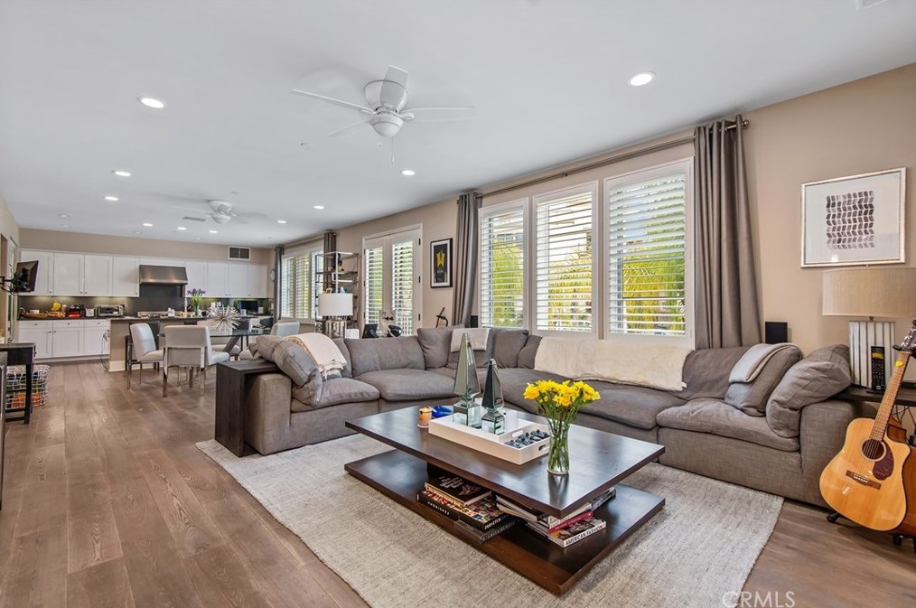 23500 Park Sorrento #d23, Calabasas, CA 91302