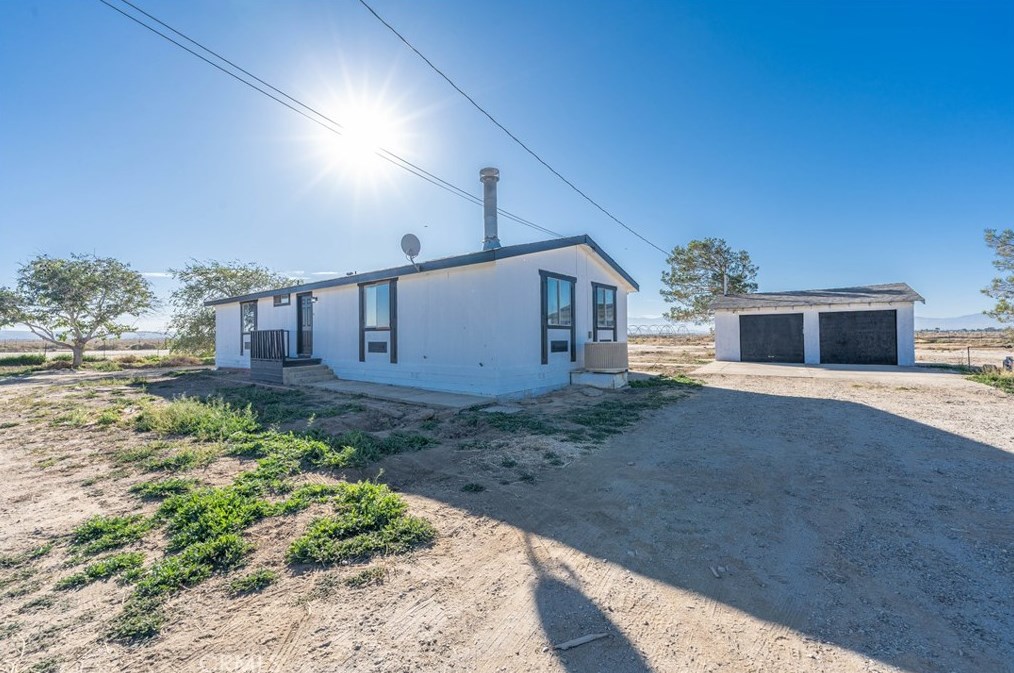 10240 E Ave F 8, Lancaster, CA 93535