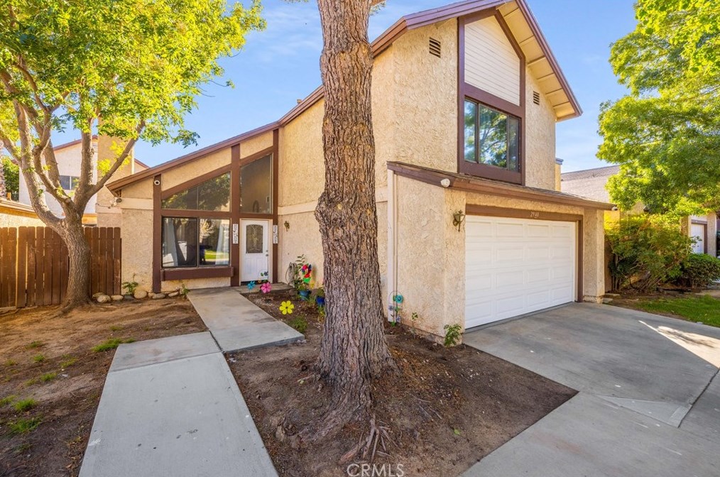 2940 Avenue, Palmdale, CA 93551-2426