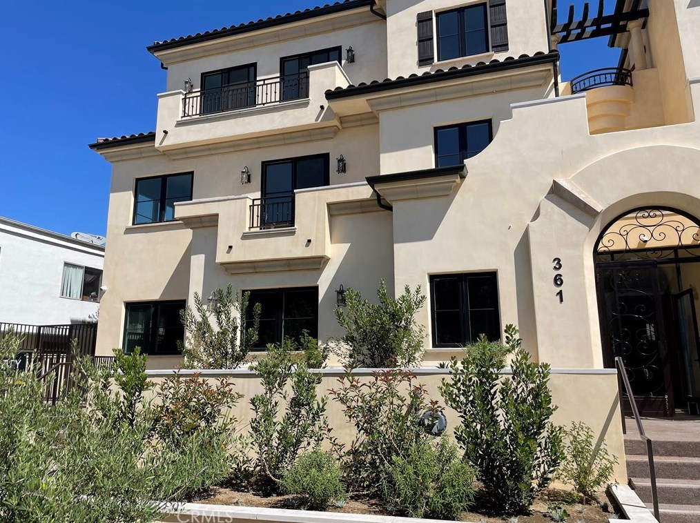 361 Myrtle St #103, Glendale, CA 91203