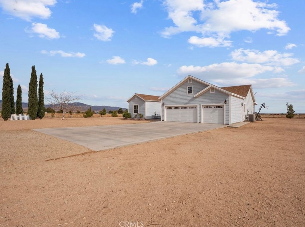 49640 252nd St, Lancaster, CA 93536
