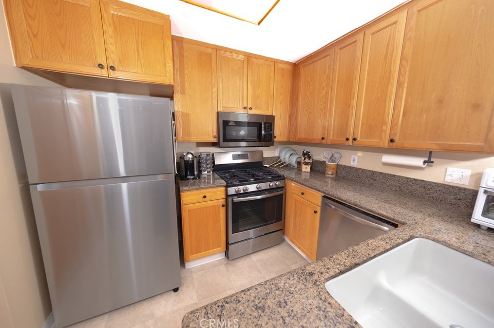 15780 Midwood Dr #2, San Fernando, CA 91344