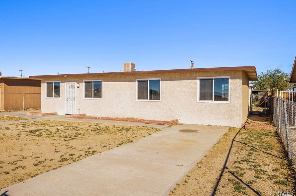 2830 Acacia St, Tropico Village, CA 93560-7626