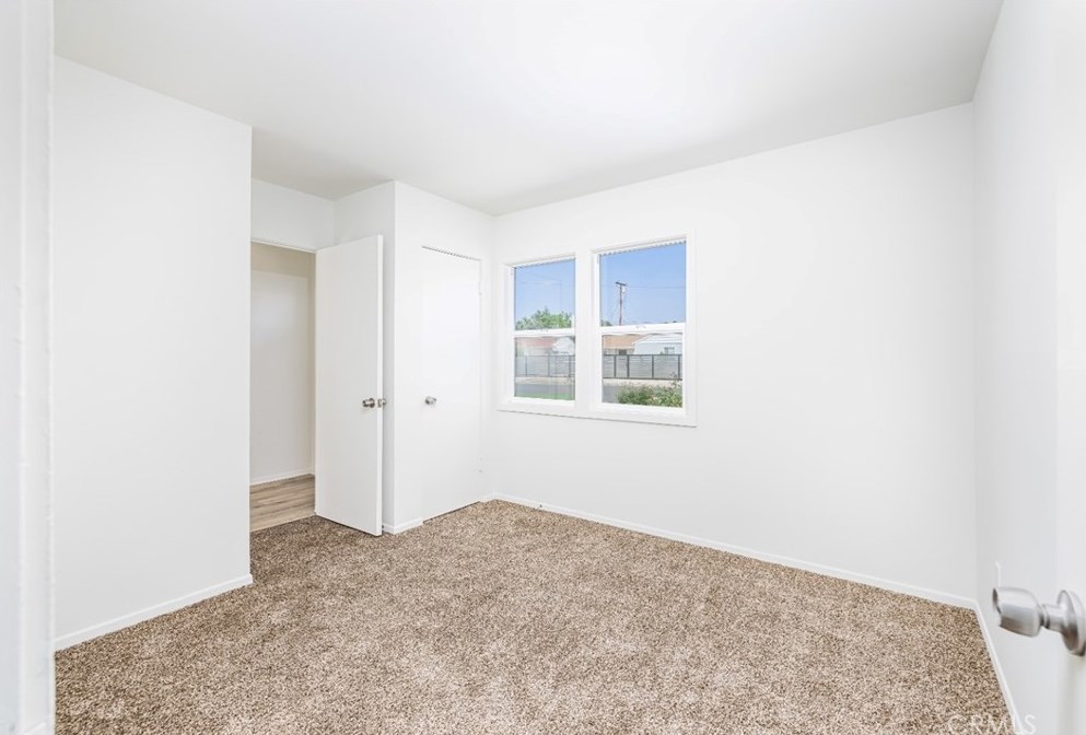 7815 Zelzah Ave, Los Angeles CA  91335-2228 exterior