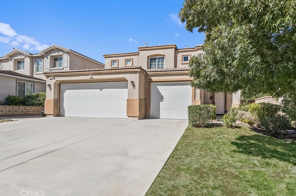 37469 Lemonwood Dr, Palmdale, CA 93551-6935