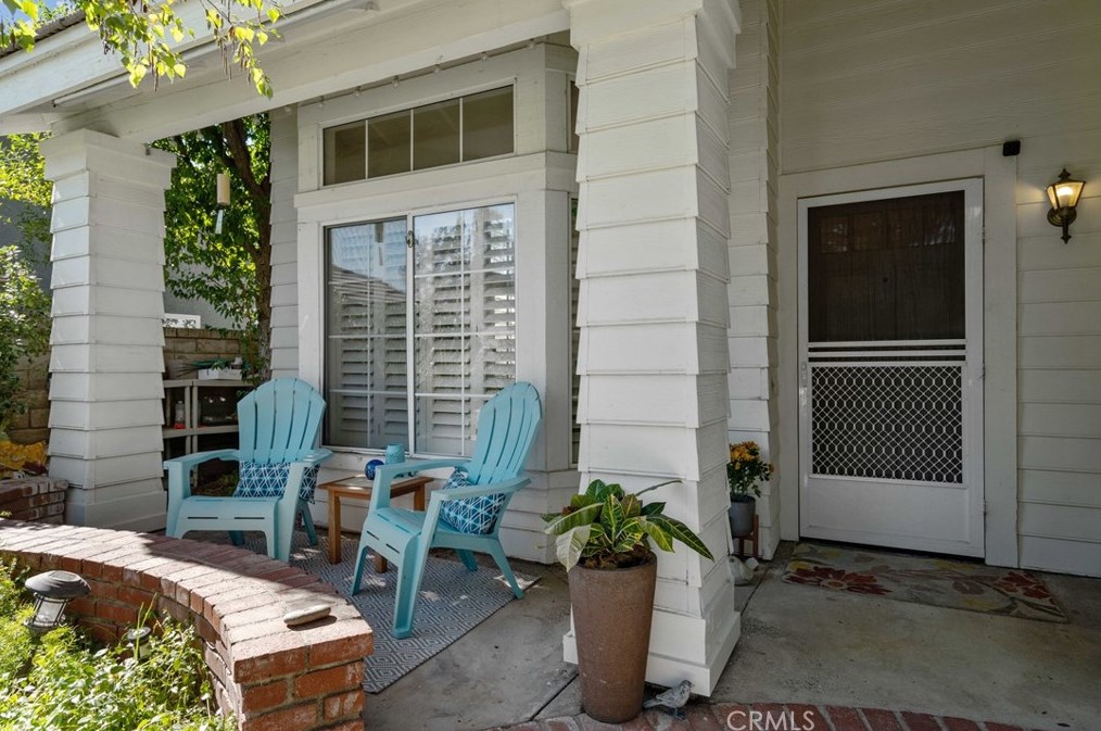 27211 Waterford Dr, Santa Clarita, CA 91354