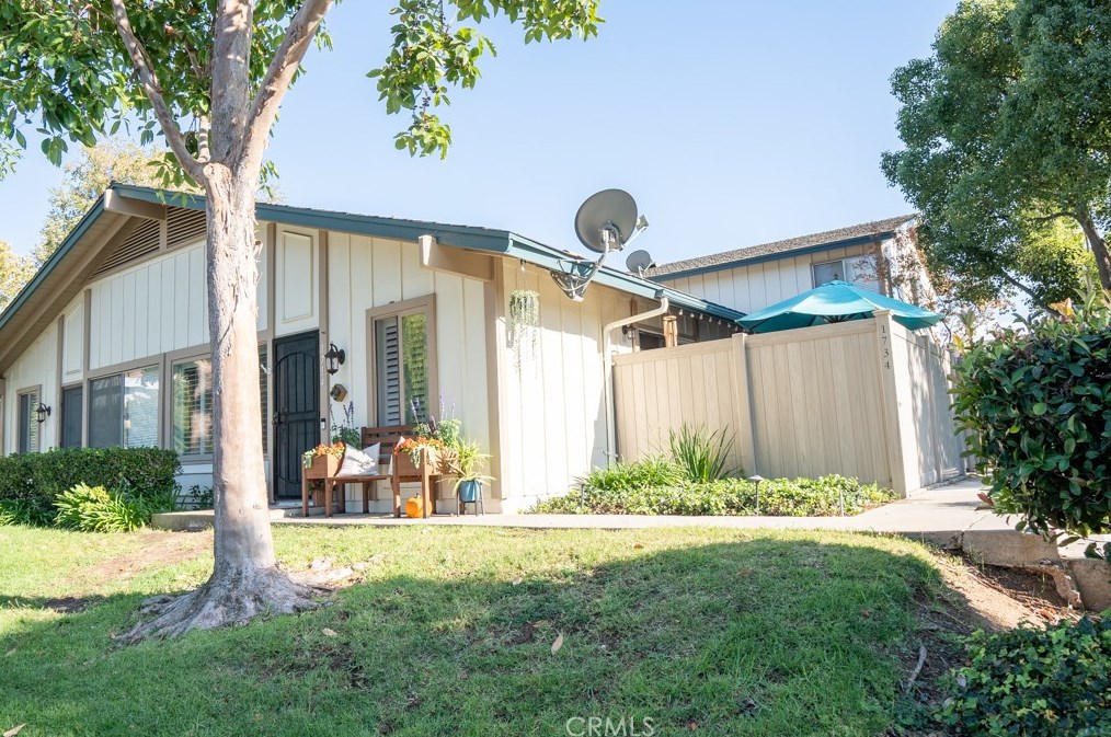 1734 Tiburon Ct, Thousand Oaks, CA 91362-1445