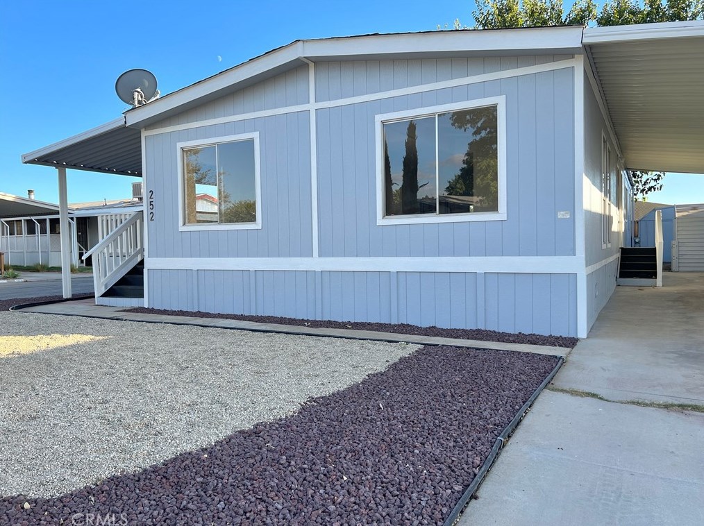 2330 E Ave J 8 #252, Lancaster, CA 93535