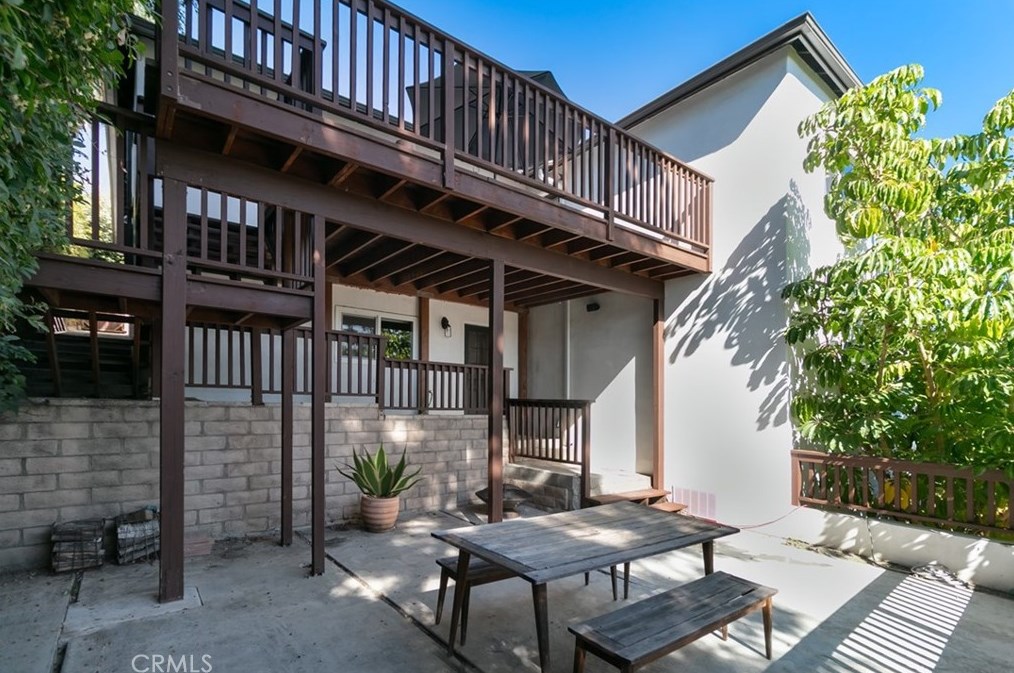 5166 High Crest Ave, Los Angeles CA  90041-1609 exterior