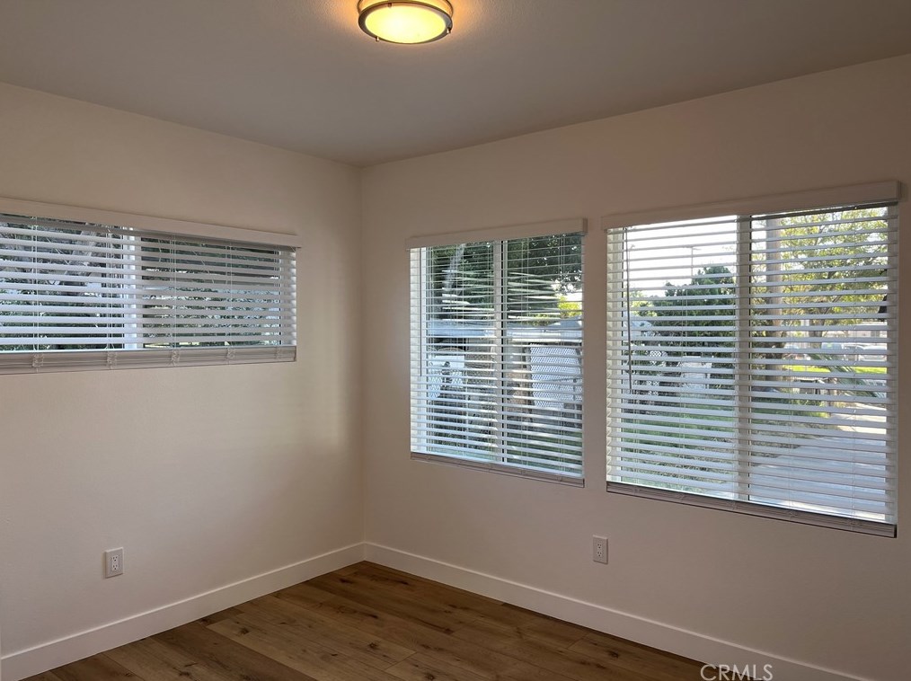 9738 Beachy Ave, Los Angeles CA  91331-5305 exterior