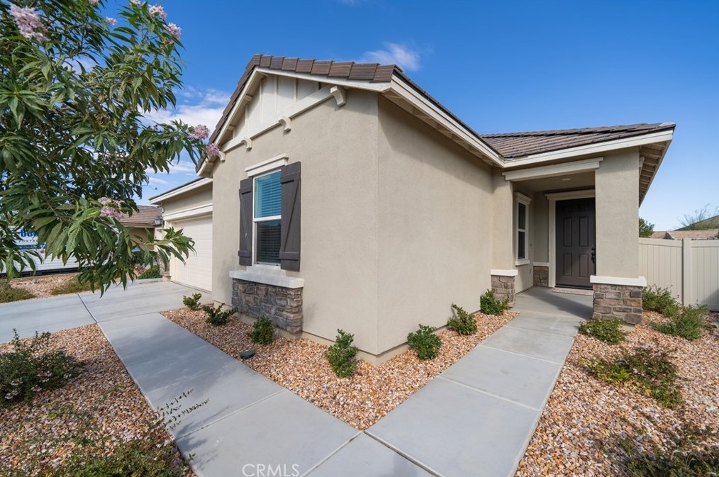 6301 Oldfield St, Lancaster, CA 93536