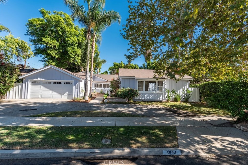 5824 Mammoth Ave, Van Nuys, CA 91401