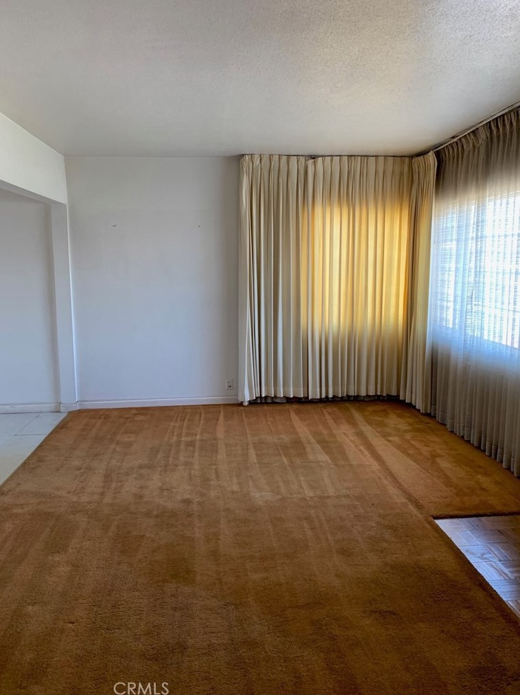 10323 Paloma Ave, Los Angeles, CA 90002-3262
