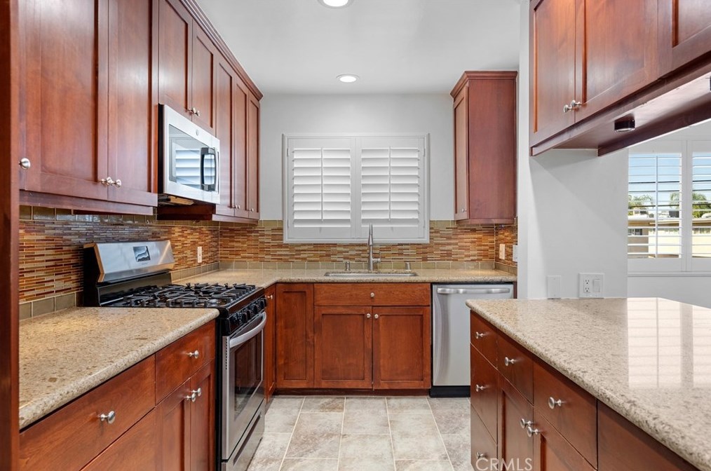 6259 Coldwater Canyon Ave #17, North Hollywood, CA 91606