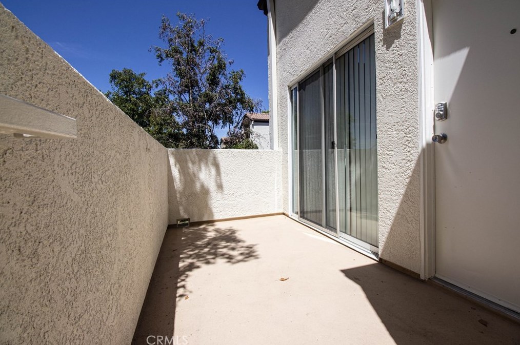 21314 Nandina Ln #204, Santa Clarita, CA 91321