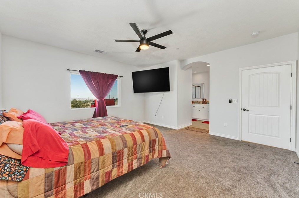 3014 Manzano Rd, Phelan CA  92371-7767 exterior