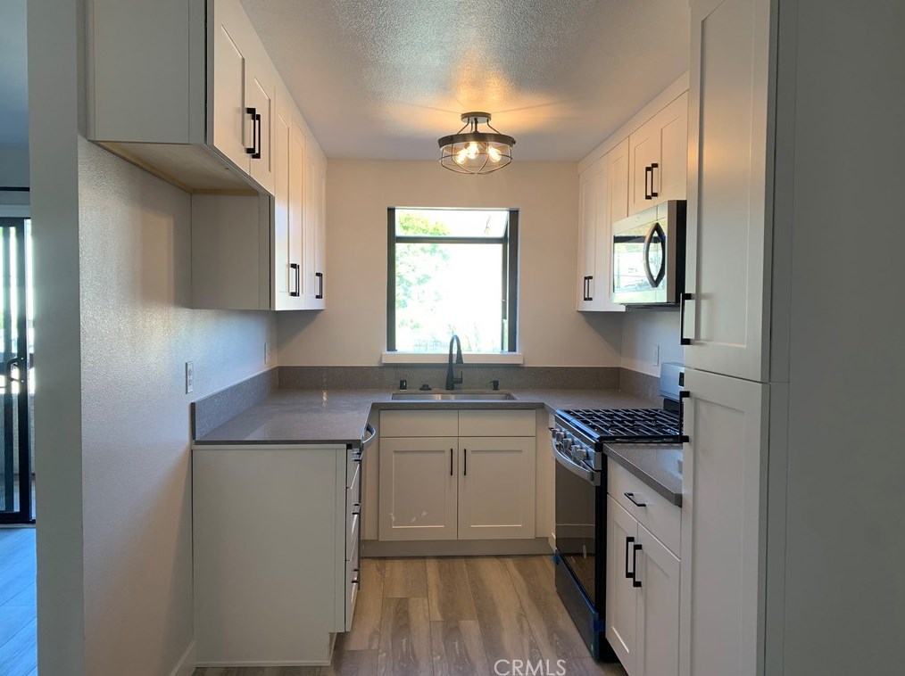 28011 Tiffany Ln #327, Santa Clarita, CA 91387