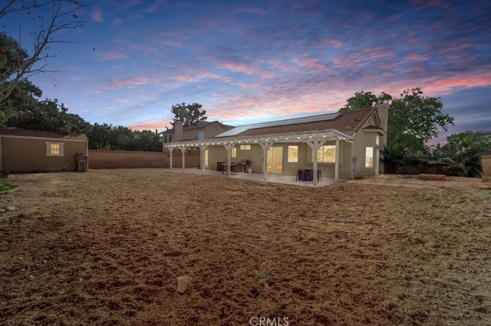 44040 Countryside Dr, Lancaster, CA 93536