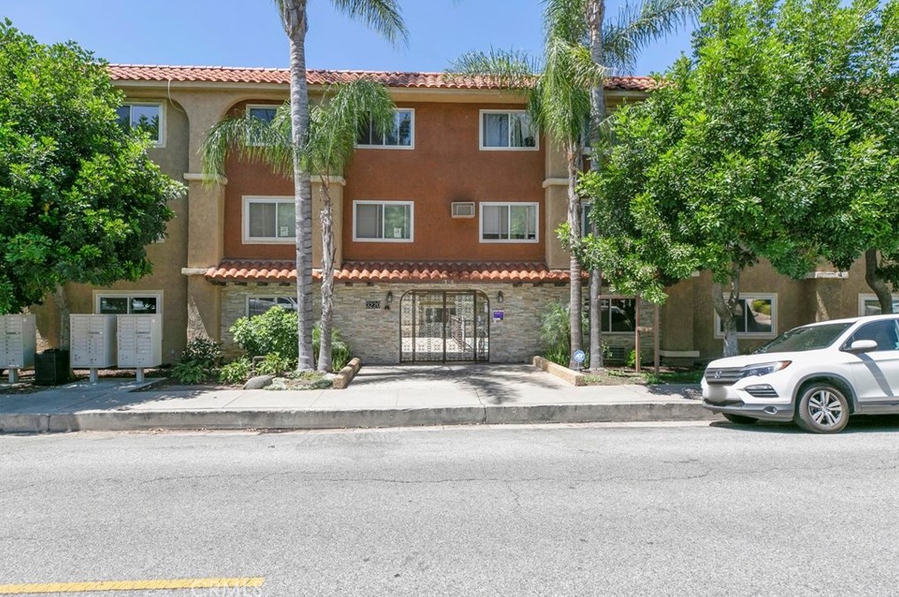 3220 Altura Ave #305, Glendale, CA 91214