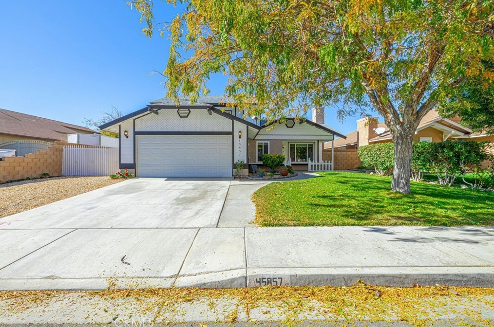45857 York Pl, Lancaster, CA 93534