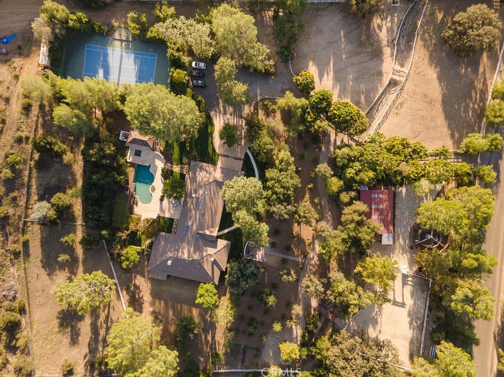 28660 Wagon Rd, Calabasas, CA 91301