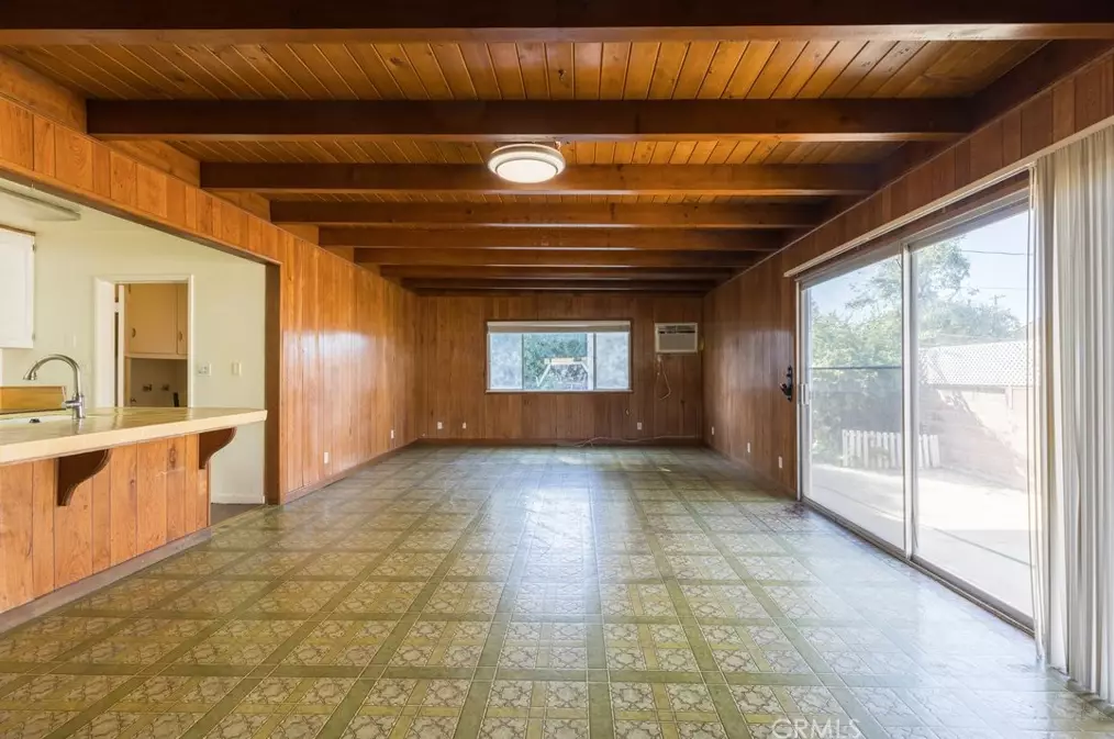 15150 Hiawatha St, San Fernando CA  91345-2515 exterior