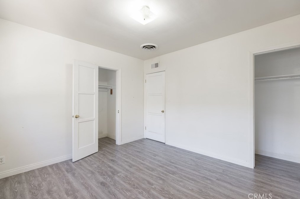 15150 Hiawatha St, San Fernando CA  91345-2515 exterior