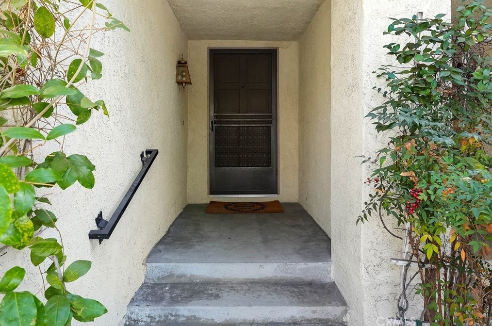 1034 Whitewater Dr, Fullerton, CA 92833