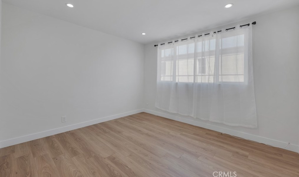 5360 Fairview Blvd, Los Angeles CA  90056-2308 exterior