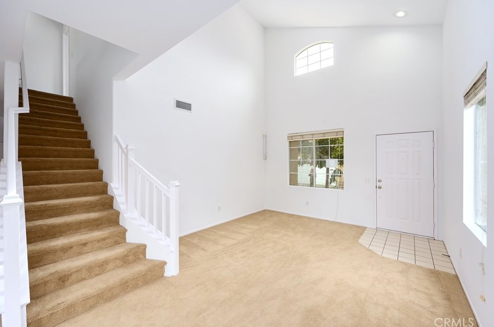 273 Early Dawn Ln, Simi Valley, CA 93065