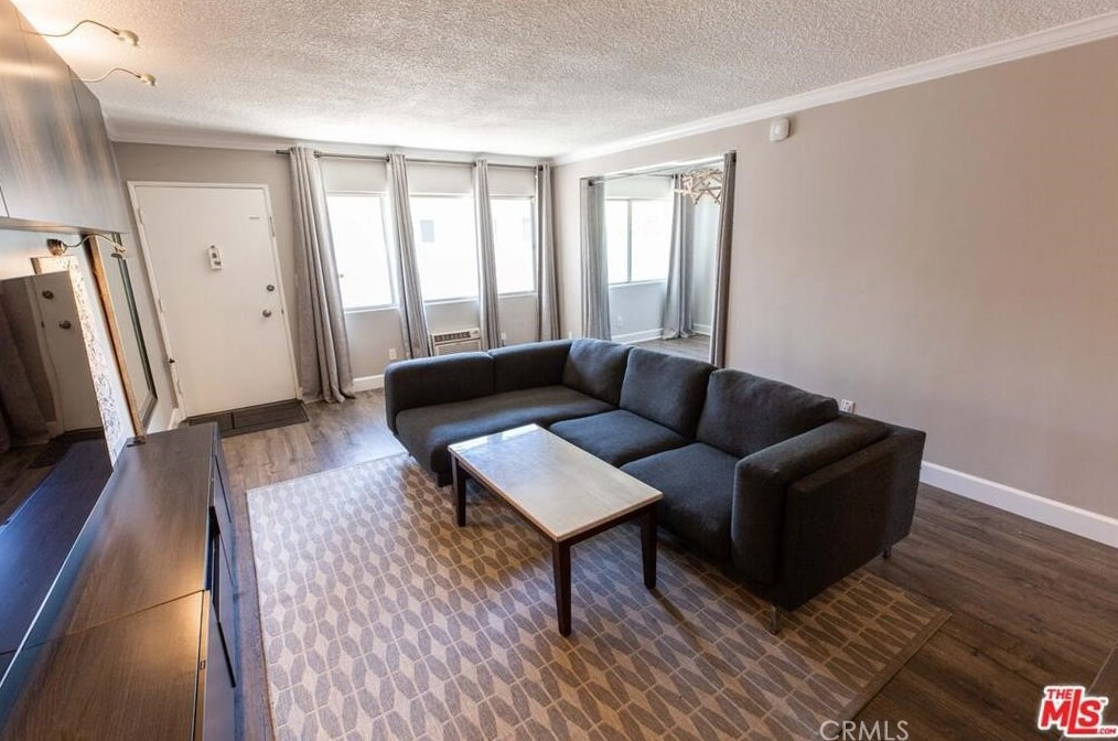 6850 Morella Ave #8, North Hollywood, CA 91605
