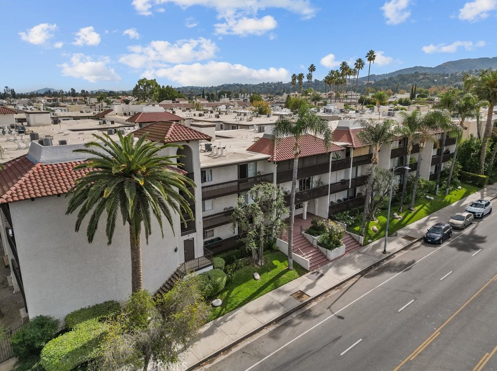 5334 Lindley Ave #307, Van Nuys, CA 91316