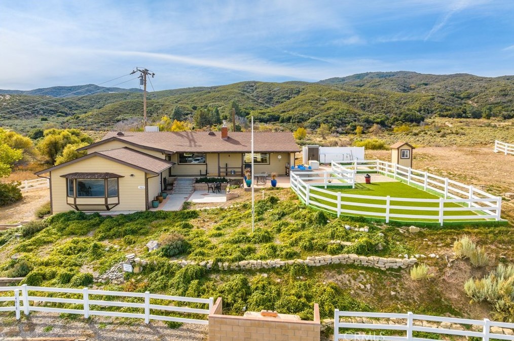 14818 Ripton Rd, Leona Valley, CA 93532