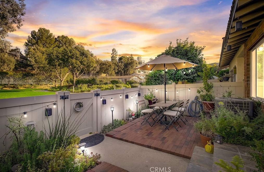 1271 Alessandro Dr, Thousand Oaks, CA 91320-3506