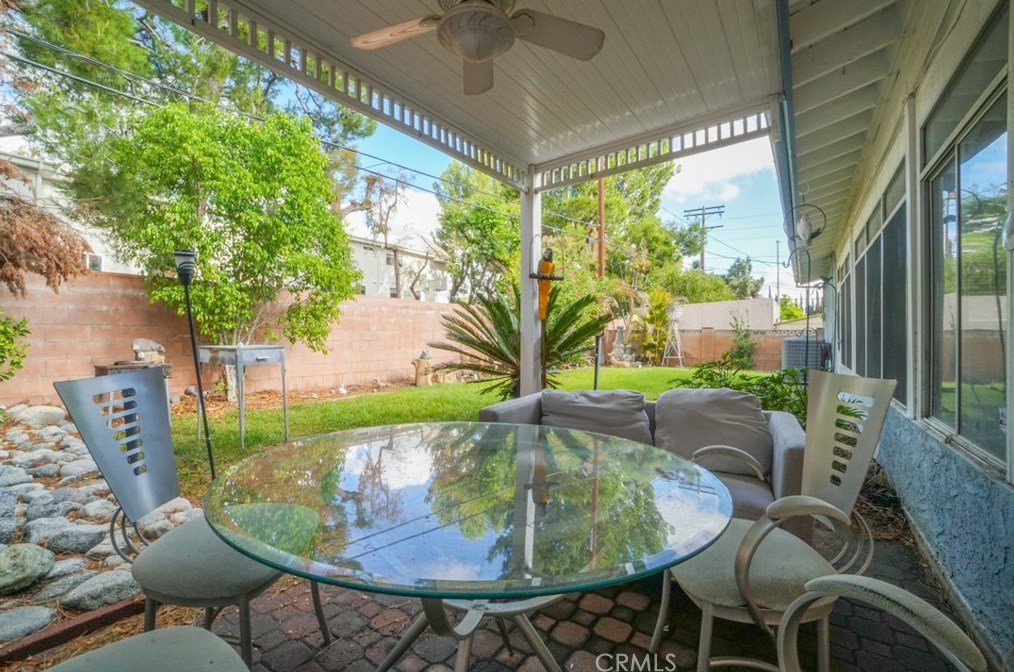 20507 Mayall St, Chatsworth CA  91311-3150 exterior