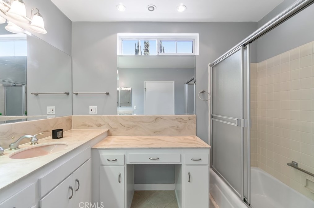 20507 Mayall St, Chatsworth CA  91311-3150 exterior
