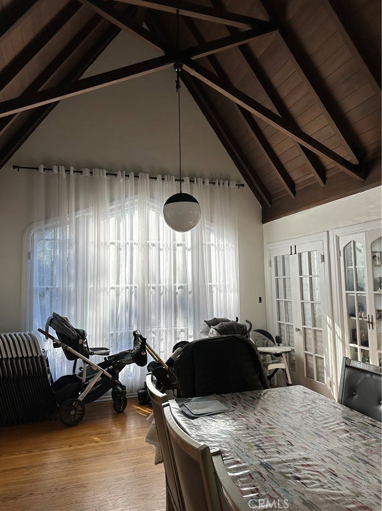 411 Orange Dr, Los Angeles, CA 90036-3509