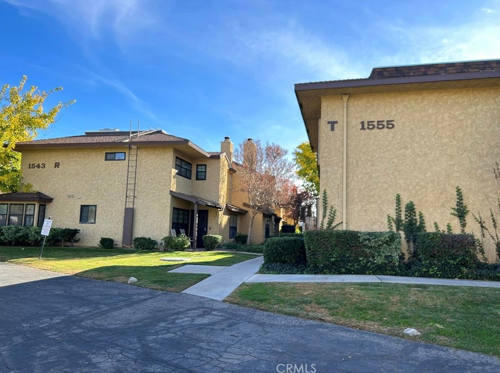 1555 W Ave L #5, Lancaster, CA 93534