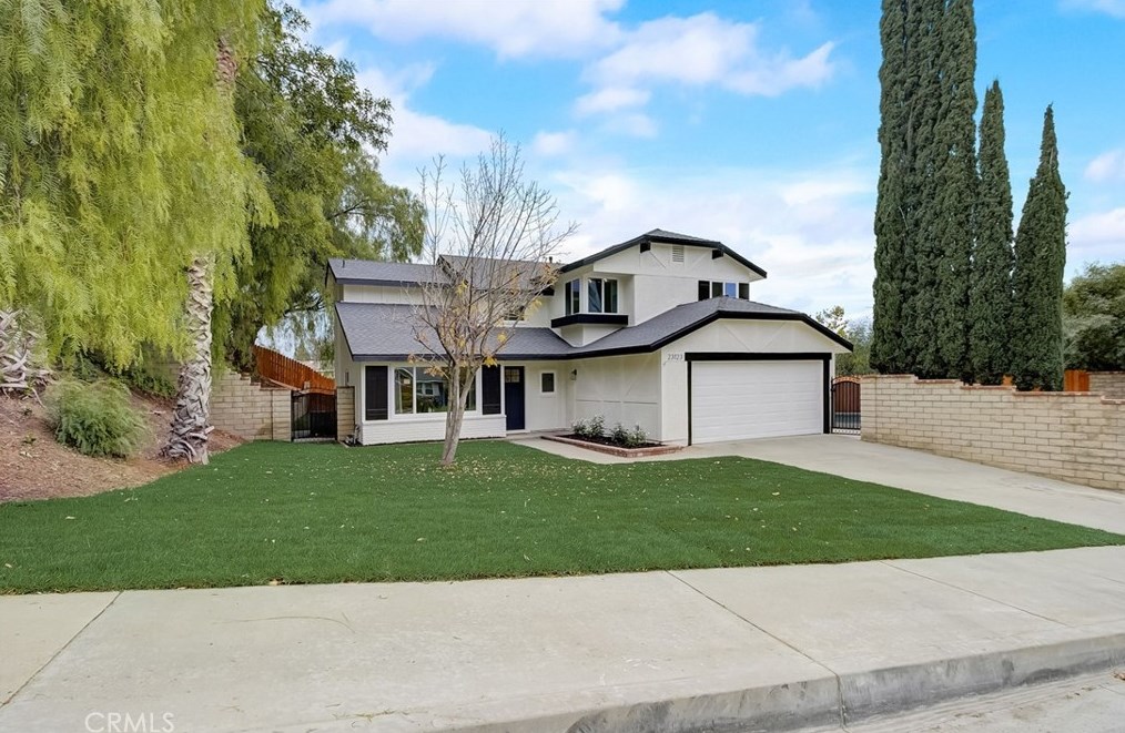 23123 Tupelo Ridge Dr, Santa Clarita, CA 91354