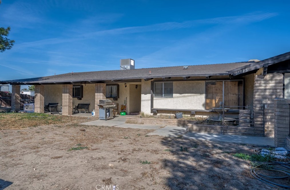16775 Mackennas Gold Ave, Palmdale, CA 93591