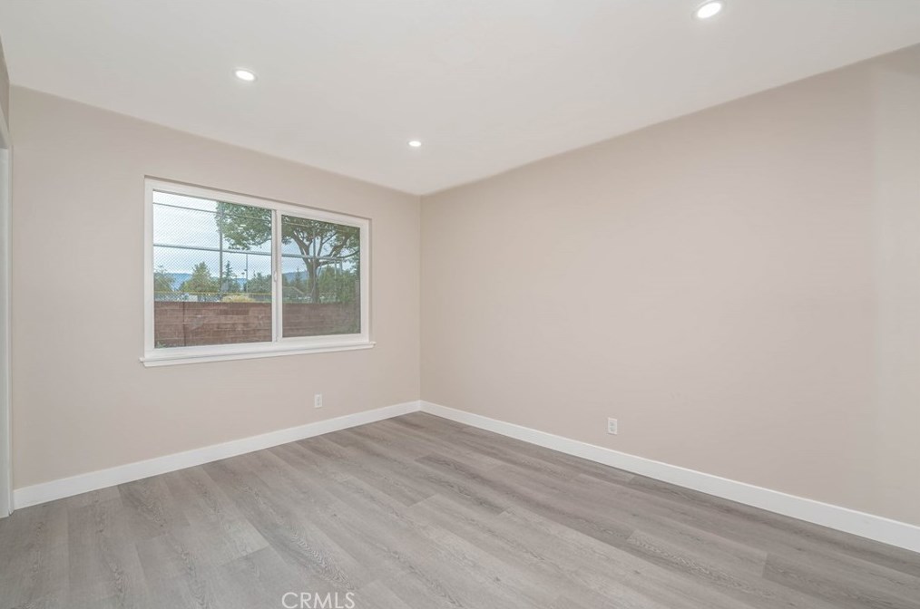 12501 Pinney St, Los Angeles CA  91331-1377 exterior