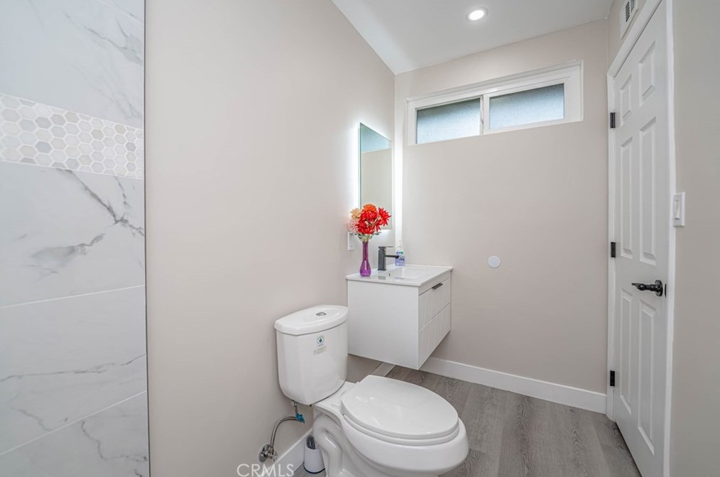 12501 Pinney St, Los Angeles CA  91331-1377 exterior