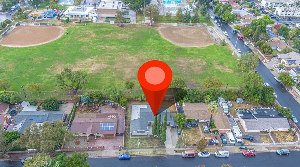 12501 Pinney St, Los Angeles CA  91331-1377 exterior
