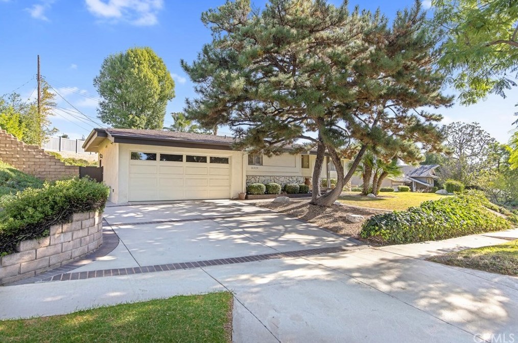 16329 Bircher St, San Fernando, CA 91344-3021
