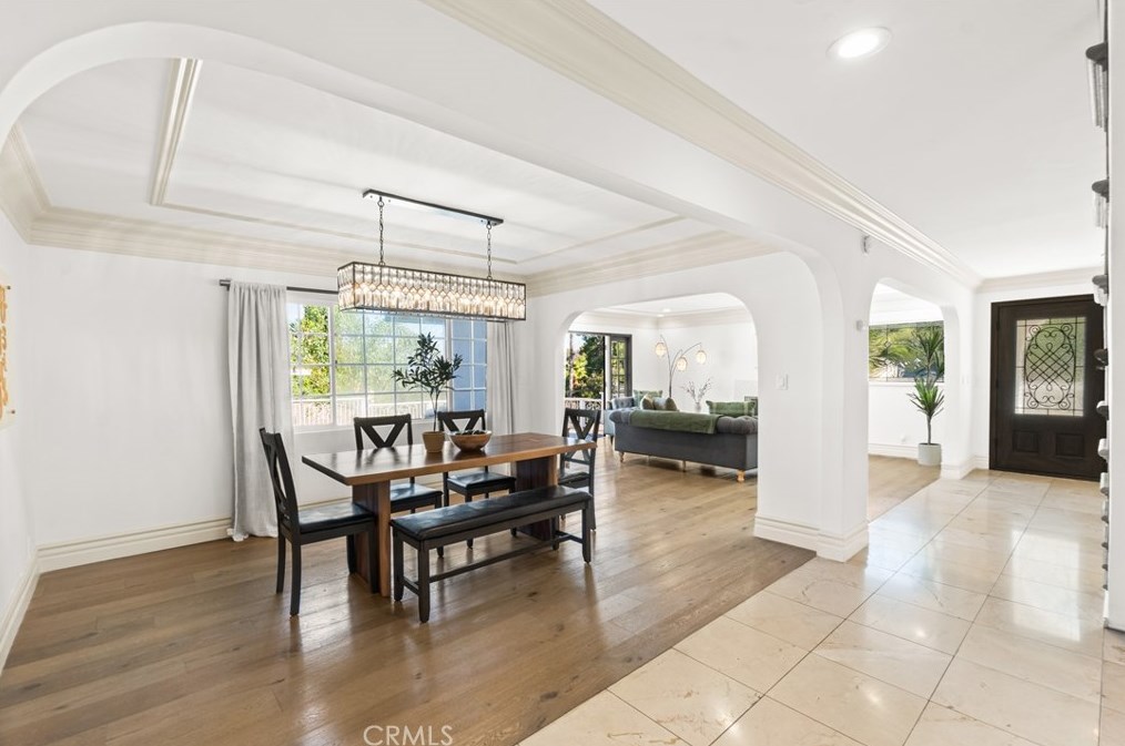 4501 Grimes Pl, Van Nuys CA  91316-4366 exterior