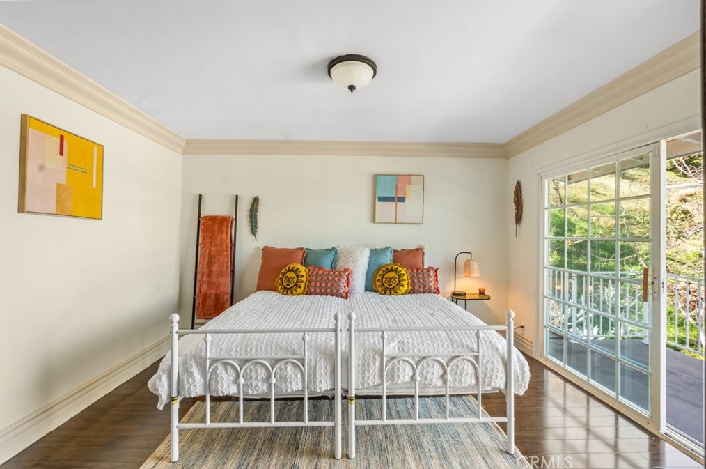 4501 Grimes Pl, Van Nuys CA  91316-4366 exterior