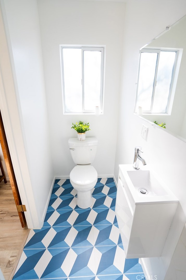 1330 Luella Dr, Los Angeles CA  90063-3207 exterior